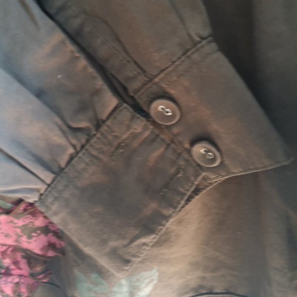 Fabulous Brown Hooded Jacket With Detail - Picture 7 of 7